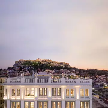 Το THE DOLLI ανακηρύχθηκε το "ομορφότερο ξενοδοχείο στον κόσμο" στα βραβεία Prix Versailles