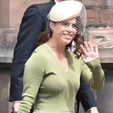 Η πριγκίπισσα Ευγενία δίνει νέα πνοή σε ένα φόρεμα για γάμο