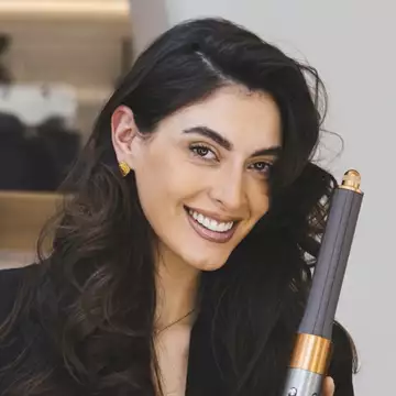 Love is in the (h)air | Τα styling tools που θα σας χαρίσουν τα πιο κομψά χτενίσματα για την Ημέρα του Αγίου Βαλεντίνου