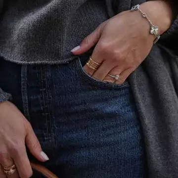 Lip Oil Nails | Η μίνιμαλ τάση του φετινού χειμώνα που κάνει τα νύχια να δείχνουν πιο "ακριβά" από ποτέ