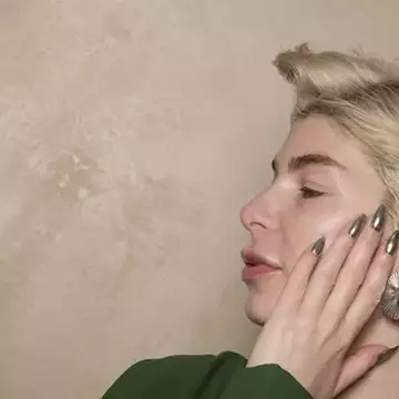 Ένα "μαγικό" έλαιο ομορφιάς | Το ξηρό λάδι που δεν λείπει ποτέ από τη ρουτίνα μου