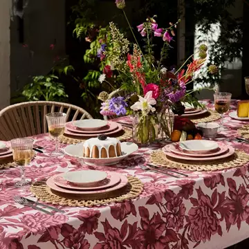 Ρομαντισμός και floral μοτίβα για την art de la table της άνοιξης