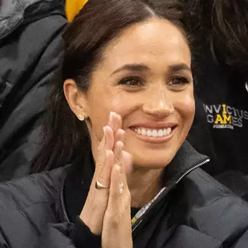 Meghan Markle | To βασιλικό κόσμημα που επέλεξε στα Invictus Games και ο συμβολισμός του