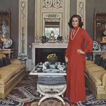 Αυτό το ξεχασμένο διακοσμητικό κομμάτι της γιαγιάς επιστρέφει το 2026 στα πιο μοντέρνα τραπέζια