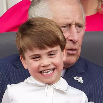 "Δεν θέλω τα εγγόνια μου να με κατηγορούν": Τι φοβάται ο βασιλιάς Κάρολος;