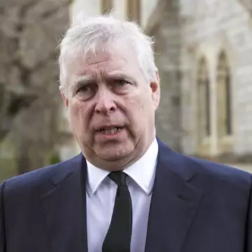 Andrew | Το μοναδικό προνόμιο που του έχει απομείνει μετά την αφαίρεση όλων των τίτλων του