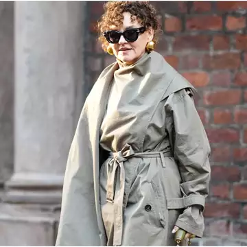 Μπήκε ο Φεβρουάριος | Τα καλύτερα looks για γυναίκες άνω των 50