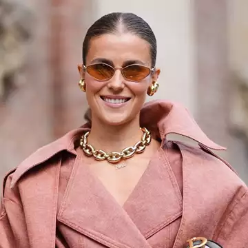 Τα ωραιότερα πολυτελή αρώματα πούδρας που θα κάνουν τους πάντες να γυρνούν στο πέρασμά σας