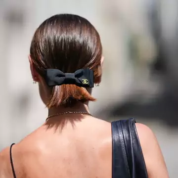 Το αξεσουάρ μαλλιών που θα αντακαταστήσει τα hair bows