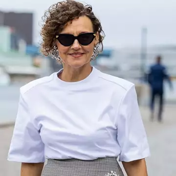 Το μανικιούρ που υιοθετούν τώρα όλες οι fashionistas άνω των 50