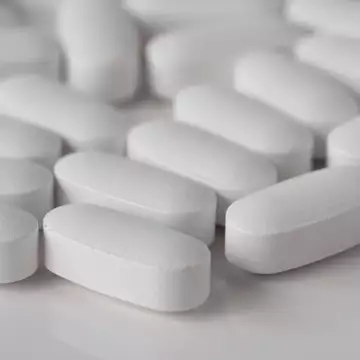 Οι απαραίτητες βιταμίνες μετά τα 50