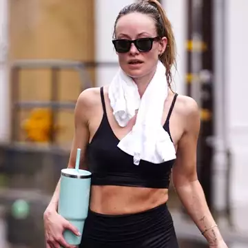 Όχι άλλο περπάτημα! Η "παιδική" άσκηση που εκτοξεύει την καύση θερμίδων και γίνεται στο σπίτι