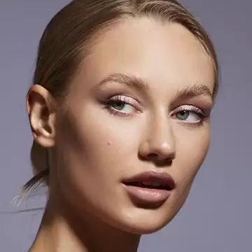 5 κρέμες ματιών με κολλαγόνο που "σβήνουν" χρόνια από το βλέμμα