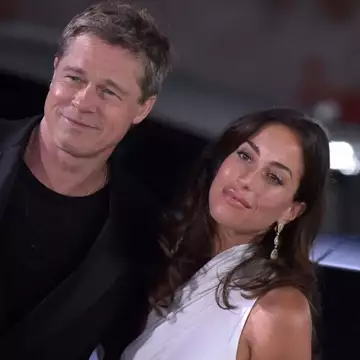 "Κουράστηκα να περιμένω!": Η Ines de Ramon απειλεί τον Brad Pitt ότι θα τον αφήσει αν δεν την παντρευτεί