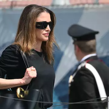 Η σικάτη εμφάνιση της βασίλισσας Ράνιας στον γάμο του Jeff Bezos και της Lauren Sánchez