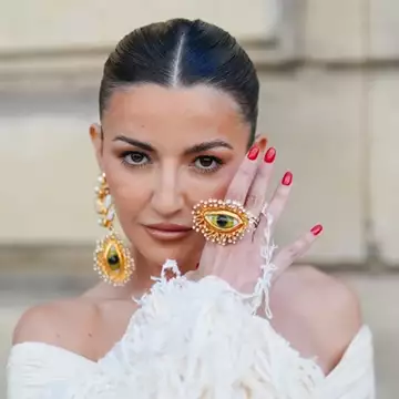 Το μόνο χρώμα νυχιών που αξίζει να ζητήσετε μετά τις διακοπές