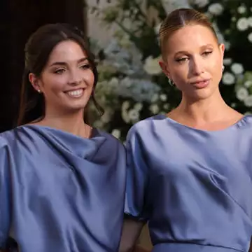 Arrieta Morales | Η στενή φιλία με την ξαδέλφη της, Μαρία Ολυμπία Ντε Γκρες και οι διακοπές στο Πόρτο Χέλι, το αγαπημένο μέρος του παππού της, Κωνσταντίνου