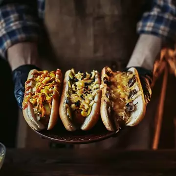 Tasty Awards 2024 x Esquire | Πού παίζει κορυφαίο street food στην πόλη;