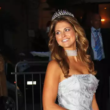 Πριγκίπισσα Madeleine | Το νέο οικογενειακό πορτρέτο και η αποκάλυψη που κανείς δεν περίμενε