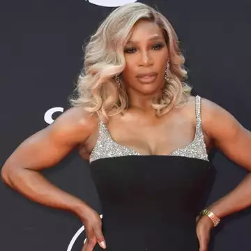 Serena Williams | H εμφάνιση στο κόκκινο χαλί με τον σύζυγό της και την κόρη τους