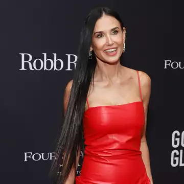 Demi Moore | Με κόκκινο latex φόρεμα στο Τορόντο