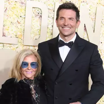 Bradley Cooper | Με τη μαμά του στο κόκκινο χαλί των Golden Globes 2024