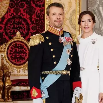 Mary & Frederik της Δανίας | Τα πρώτα επίσημα πορτρέτα τους ως βασίλισσα και βασιλιάς