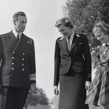 Lady Pamela | Στο νέο της coffee table book, η India Hicks μοιράζεται άγνωστες ιστορίες με φόντο τη βρετανική βασιλική οικογένεια