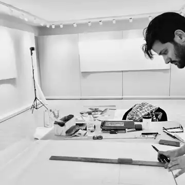 Τα Χρειώδη | Μία εικαστική έκθεση αφιερωμένη στην αλύγιστη στον χρόνο δύναμη του ανθρώπου