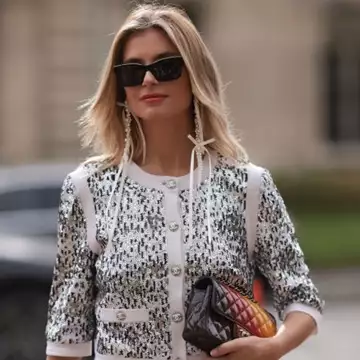 3 χτενίσματα που θα σας αναδείξουν στην πιο stylish παρουσία των γιορτών