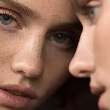 Οι καλύτερες αντιγηραντικές μάσκες ματιών για σύσφιξη και λάμψη