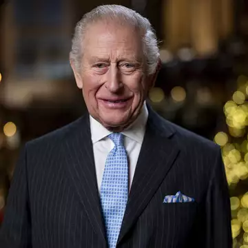 Βασιλιάς Κάρολος | Αποκαλύφθηκε η τοποθεσία που γυρίστηκε το χριστουγεννιάτικο μήνυμά του για το 2025