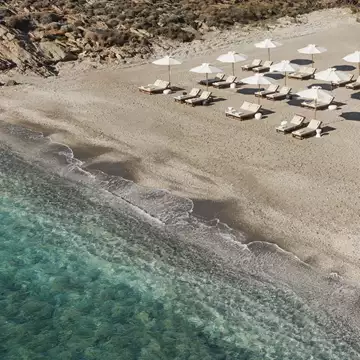 Bond Beach Club | H απόλυτη απόδραση ήσυχης πολυτέλειας στην Κέα