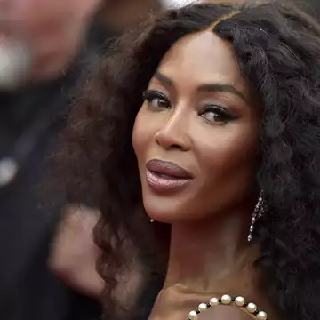 Naomi Campbell | Επιβεβαίωσε ότι απέκτησε τα δύο της παιδιά μέσω παρένθετης