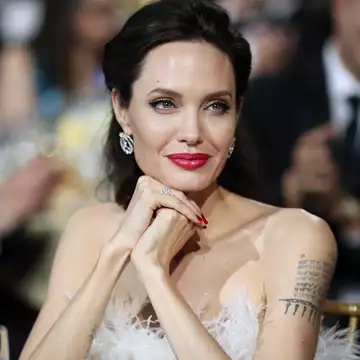 10 celebrities που έχουν συγγενικούς δεσμούς με royals