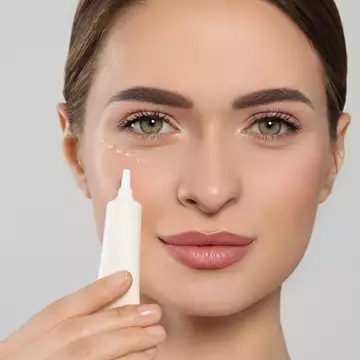 5 κρέμες ματιών που μειώνουν αισθητά το πόδι της χήνας