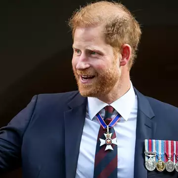 Πρίγκιπας Harry | Η αγκαλιά με τους συγγενείς της Diana στο Λονδίνο