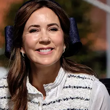 Βασίλισσα Mary | Άλλαξε την παράδοση με τη νέα της εμφάνιση