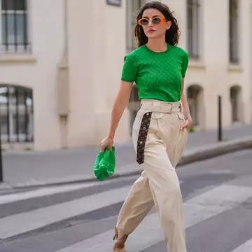 Πέντε τρόποι για να φορέσετε έντονα χρώματα χωρίς να αποτύχετε