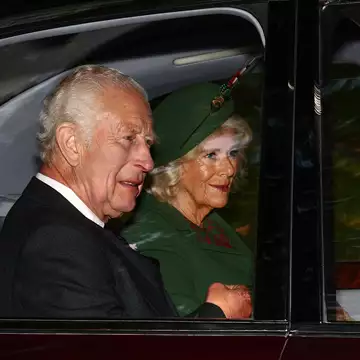 Βασιλιάς Κάρολος| Πώς τίμησε αυτή τη φορά τη μνήμη της βασίλισσας Ελισάβετ