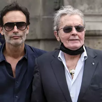 Anthony Delon | Με ποια πριγκίπισσα υπήρξε ζευγάρι ο γιος του Alain Delon