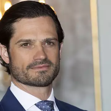 Carl Philip | To TikTok μόλις ανακάλυψε τον γοητευτικό πρίγκιπα της Σουηδίας