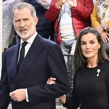 Βασίλισσα Letizia | Η ιστορία της καρφίτσας που επέλεξε σε μνημόσυνο στη Μαδρίτη