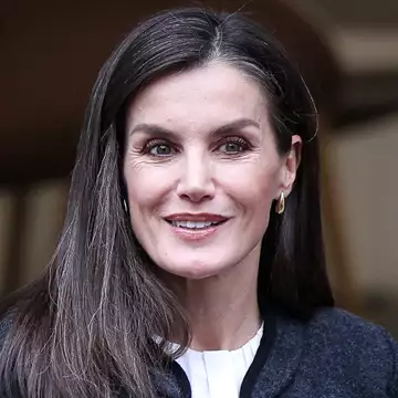 Βασίλισσα Letizia | Πώς το πρόβλημα υγείας της έχει αλλάξει το στιλ της