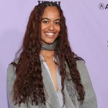 Malia Obama | Έκανε το ντεμπούτο της στο κόκκινο χαλί