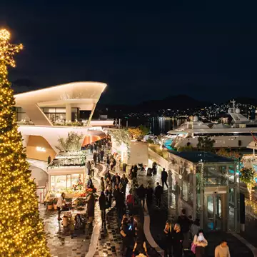 Christmas shopping στη Μαρίνα Βουλιαγμένης | Μία high-end εμπειρία στο πιο πολυτελές σημείο της πόλης