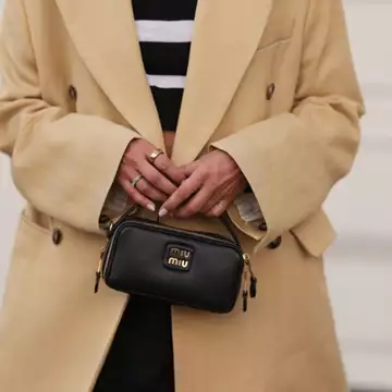 Soap Nails | Το μανικιούρ που ζητούν τώρα οι πιο κομψές fashionistas