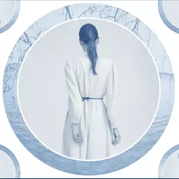 Déjà Vu | Η τέχνη της φωτογραφίας συνομιλεί με εκείνη του κοσμήματος σε μία νέα έκθεση