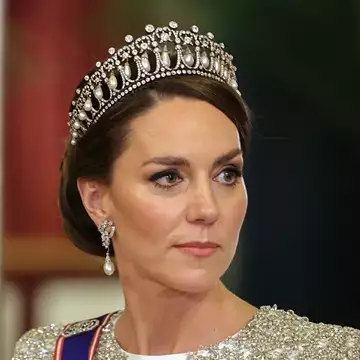Kate Middleton | Γιατί δεν μπορεί να φορέσει την τιάρα Spencer της πριγκίπισσας Diana