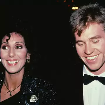 Η Cher αποχαιρετά δημόσια τον πρώην σύντροφό της, Val Kilmer